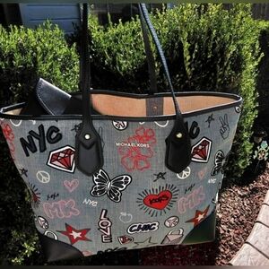 Michael Kors Eva Denim Tote Large With Pouch